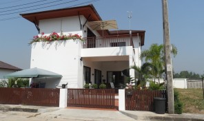 House for sale in Tropicana Family 3 bedrooms, beach Road Rayong