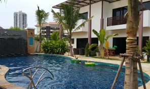 Villa 2 bedrooms with pool on beach Road, Rayong for sell